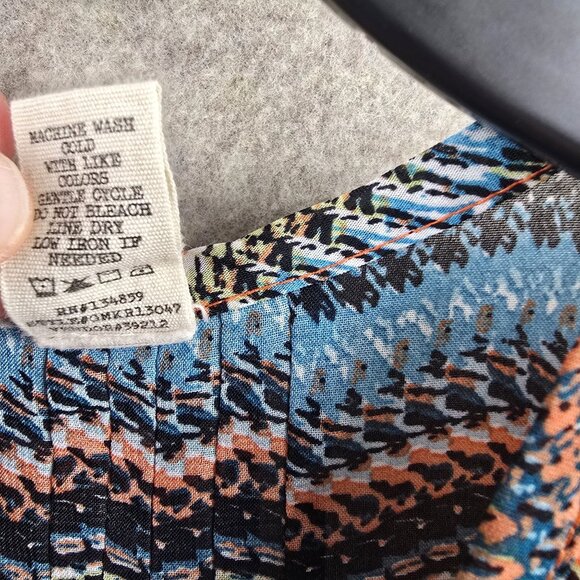 Gimmicks By BKE Crochet Knit Lace Trim Peasant Top Multicolor Size S - Picture 4 of 6